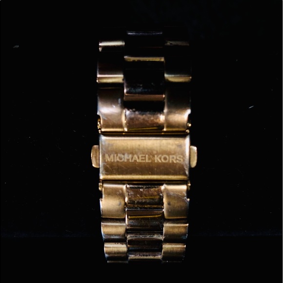 Watch - Picture 3 of 3